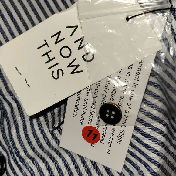 NWT And Now This Navy White Striped Cropped ButtonUp Size M - Picture 4 of 5